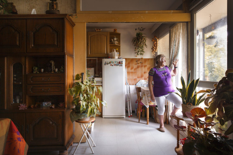 Stéphanie Lacombe | Notre-Dame des Marins | 2013 | Maguy, 71 ans, retraitée, née en Tunisie.
