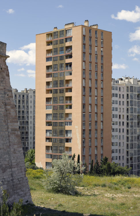 David Giancatarina | Marseille Vertical | 2013-2014 | photo David GIANCATARINA
www.giancatrina.com
www.lephotoraphedart.com
www.lephotographedarchitecture.com

Série Marseille Vertical.