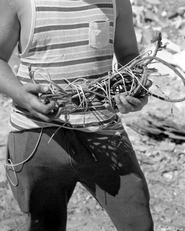 Félix Colardelle | Ce qui doit disparaître | 2020 | Plateau de l’Arbois, Aix-en-Provence / Marseille / Vitrolles
